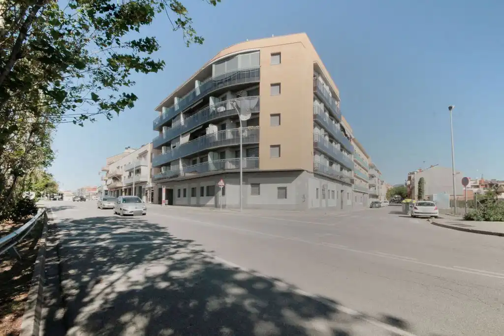 Vista exterior de Pis en venda en Terrassa amb Traster