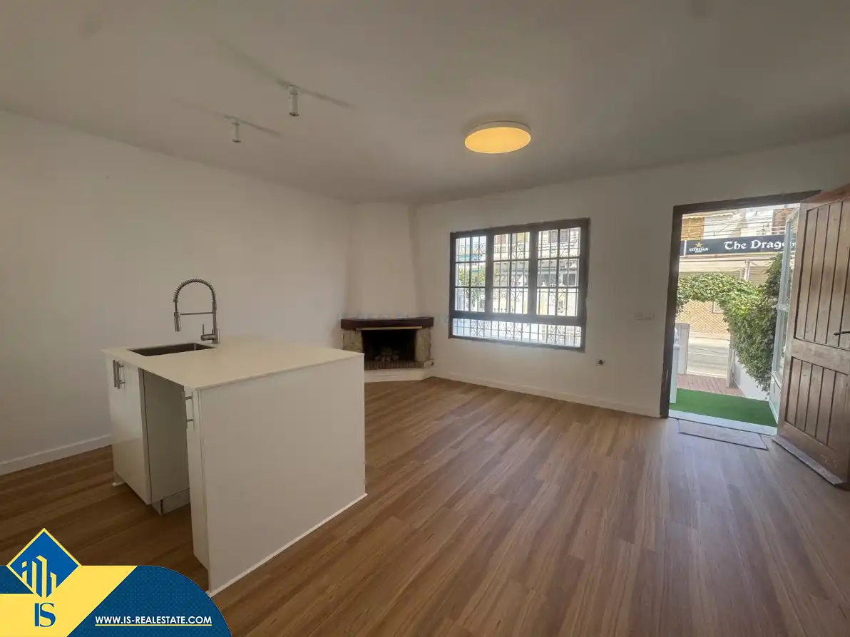 Sala d'estar de Casa adosada en venda en Torrevieja amb Calefacció, Jardí privat i Terrassa