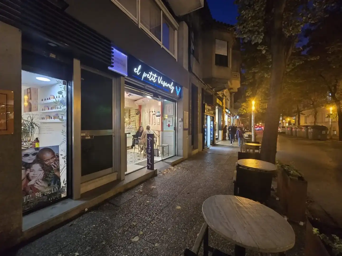 Locale commerciale in cessione a Eixample Nord