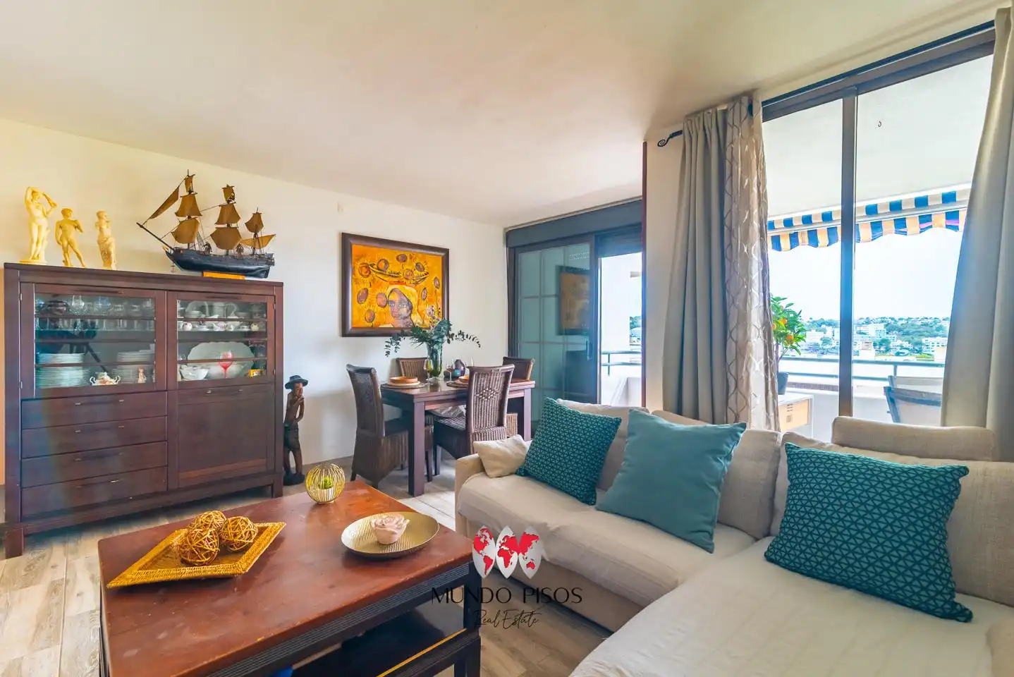 Living room of Flat for sale in Calvià  with Air Conditioner, Heating and Terrace