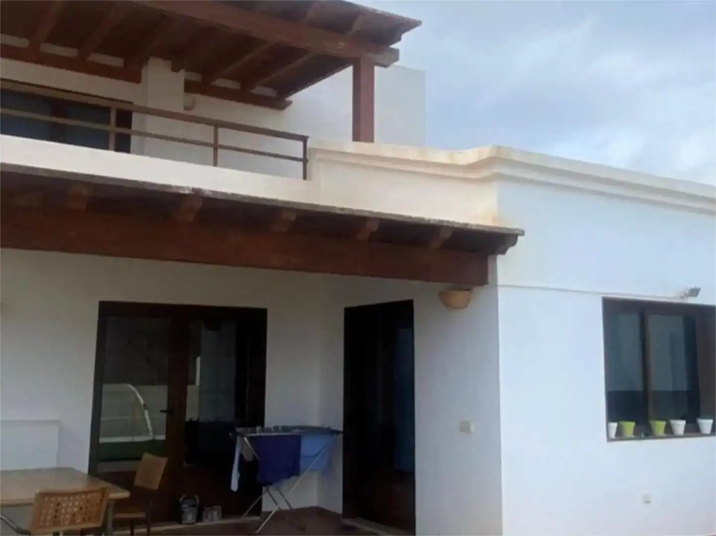 Vista exterior de Casa o xalet en venda en Tuineje amb Aire condicionat, Piscina i Balcó