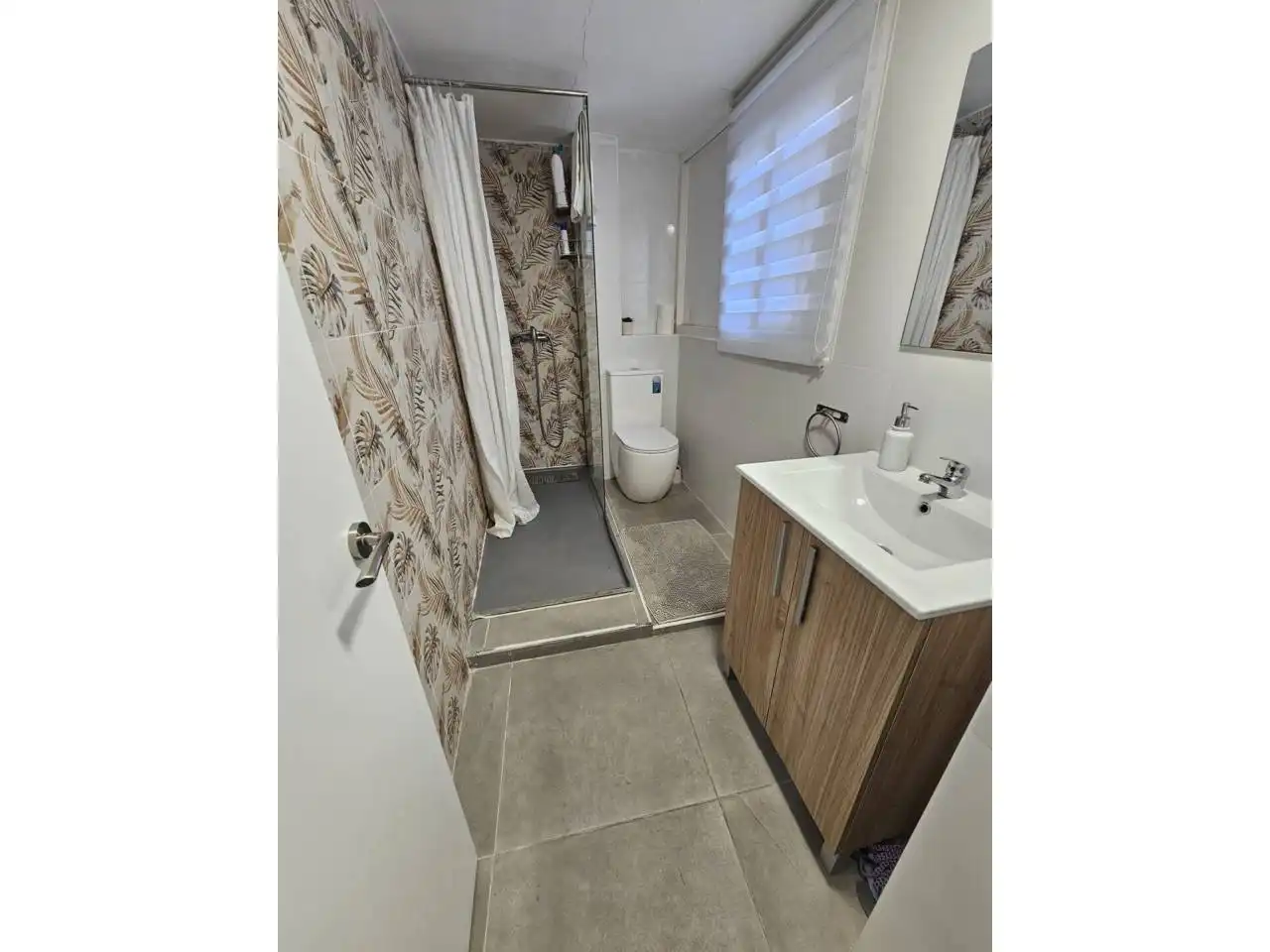Bathroom of Flat for sale in Alicante / Alacant  with Air Conditioner and Furnished