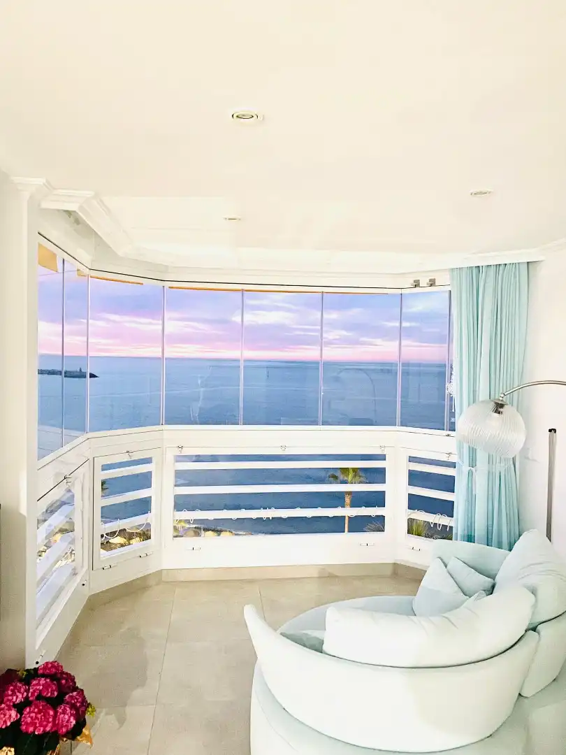 Schlafzimmer von Wohnung zur Miete in Benalmádena mit Klimaanlage, Terrasse und Möbliert