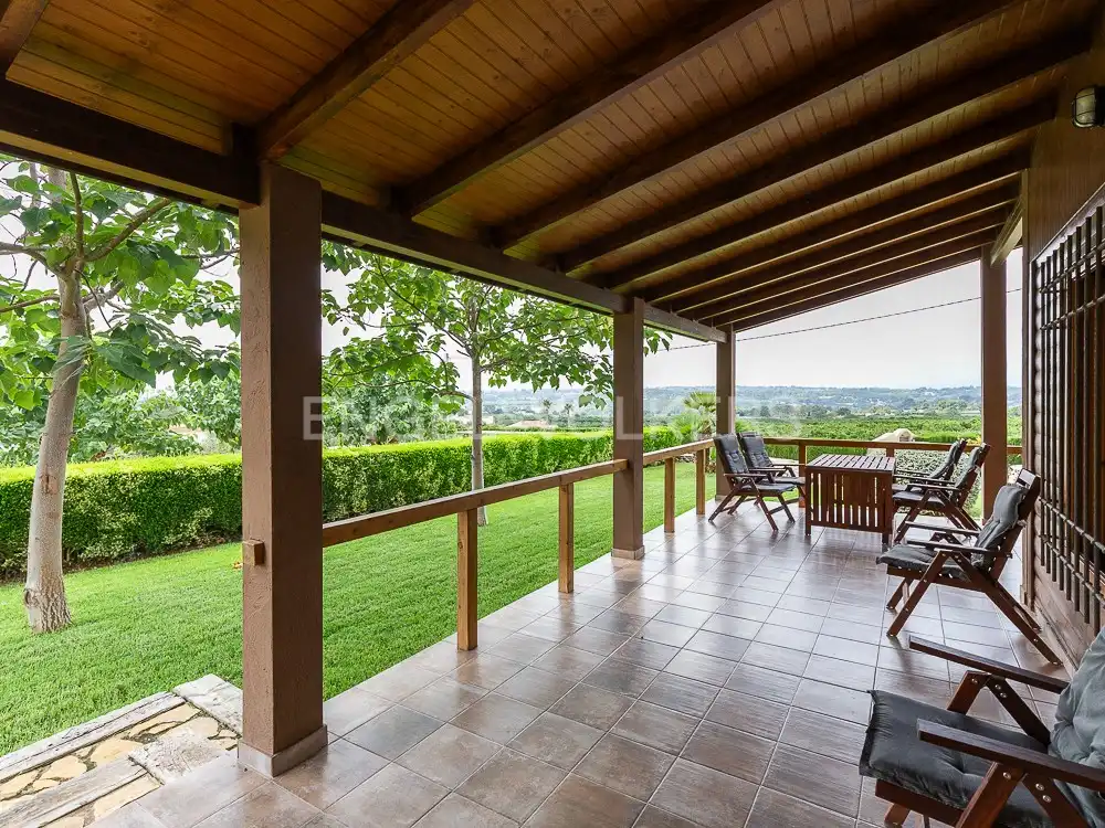 Terraza de Casa o chalet de alquiler en Torrent con Aire acondicionado, Calefacción y Jardín privado