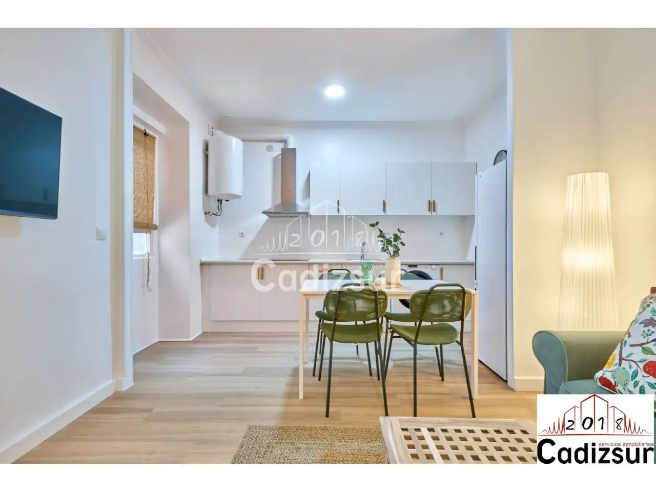 Cocina de Piso en venta en Cádiz con Trastero y Amueblado