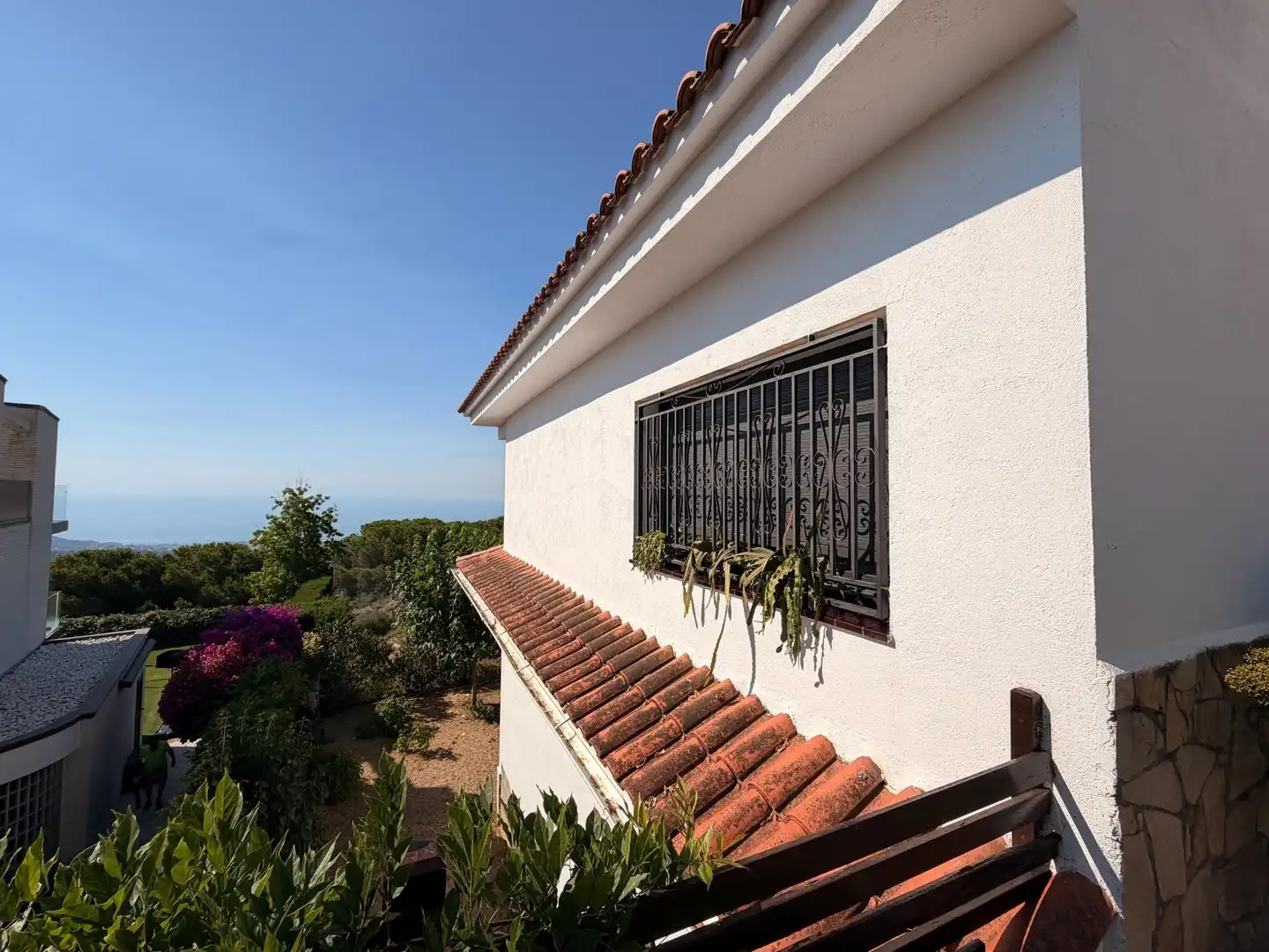 Vista exterior de Casa o xalet en venda en Mataró amb Calefacció, Terrassa i Traster
