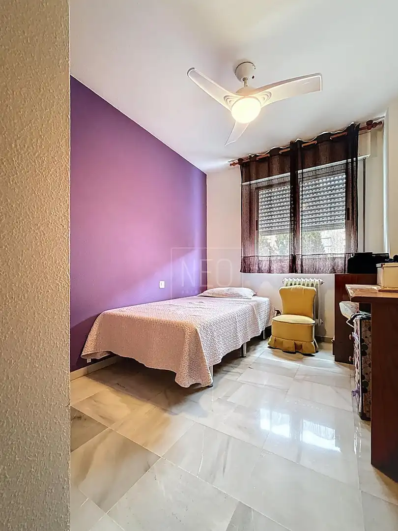 Bedroom of Flat for sale in Granada  with Private garden, Storage room and Balcony