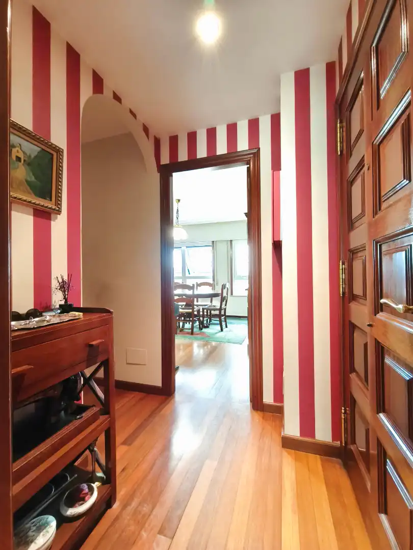 Dúplex en venta en Santiago de Compostela  con Calefacción, Terraza y Trastero