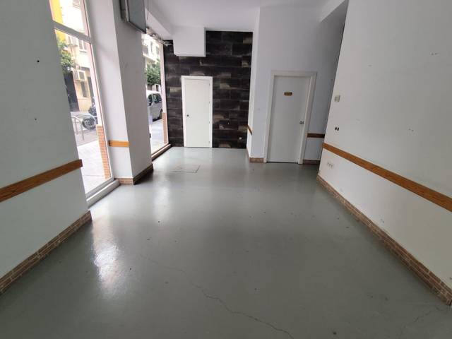 Local comercial en Alquiler en Ciudad Jardín - Zoco