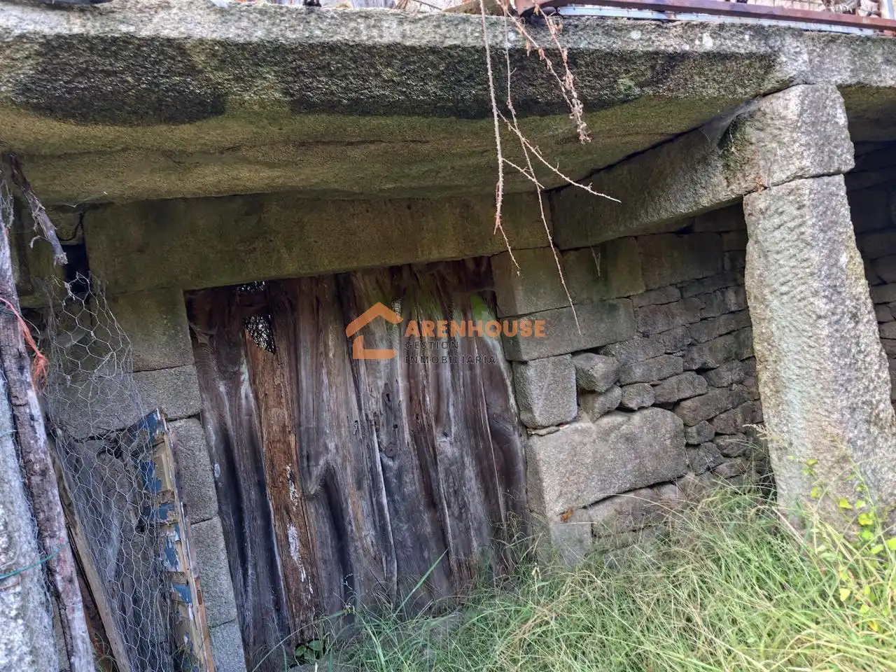 Casa con terraza en venta en Amoeiro, imagen 5