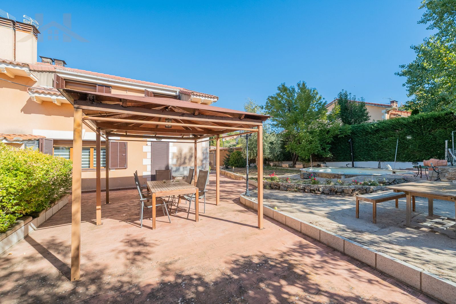 Jardí de Casa adosada en venda en Robledo de Chavela amb Calefacció, Jardí privat i Terrassa