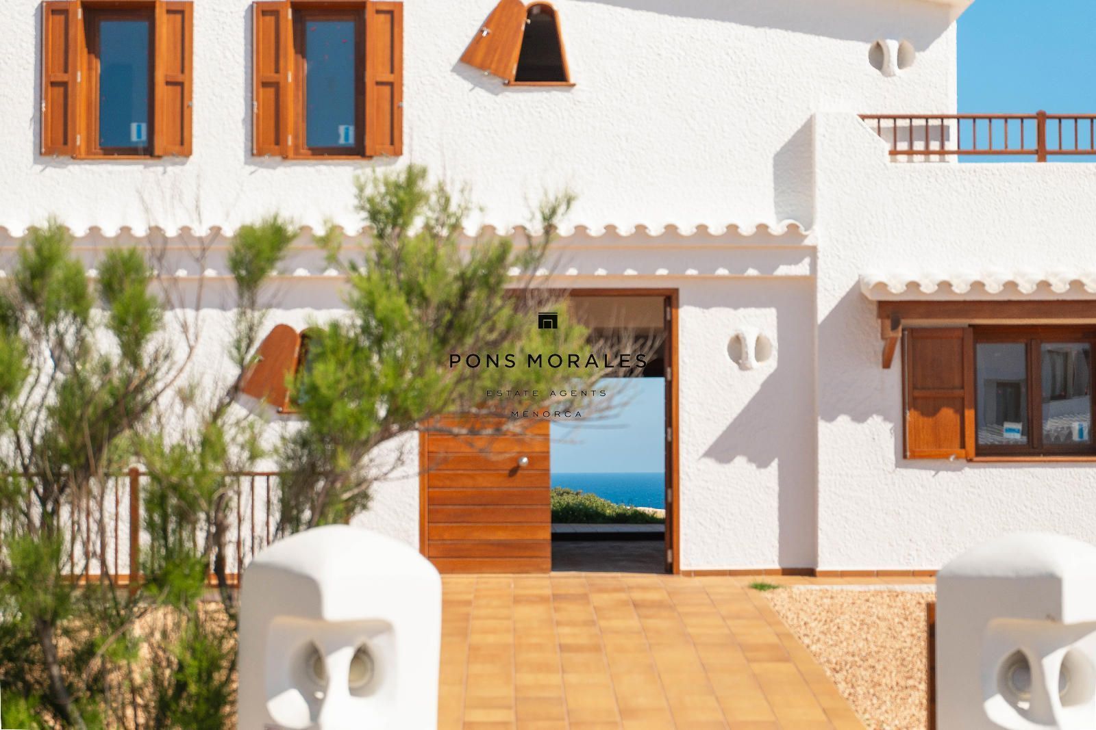 Vista exterior de Casa o xalet en venda en Ciutadella de Menorca amb Terrassa, Piscina i Alarma