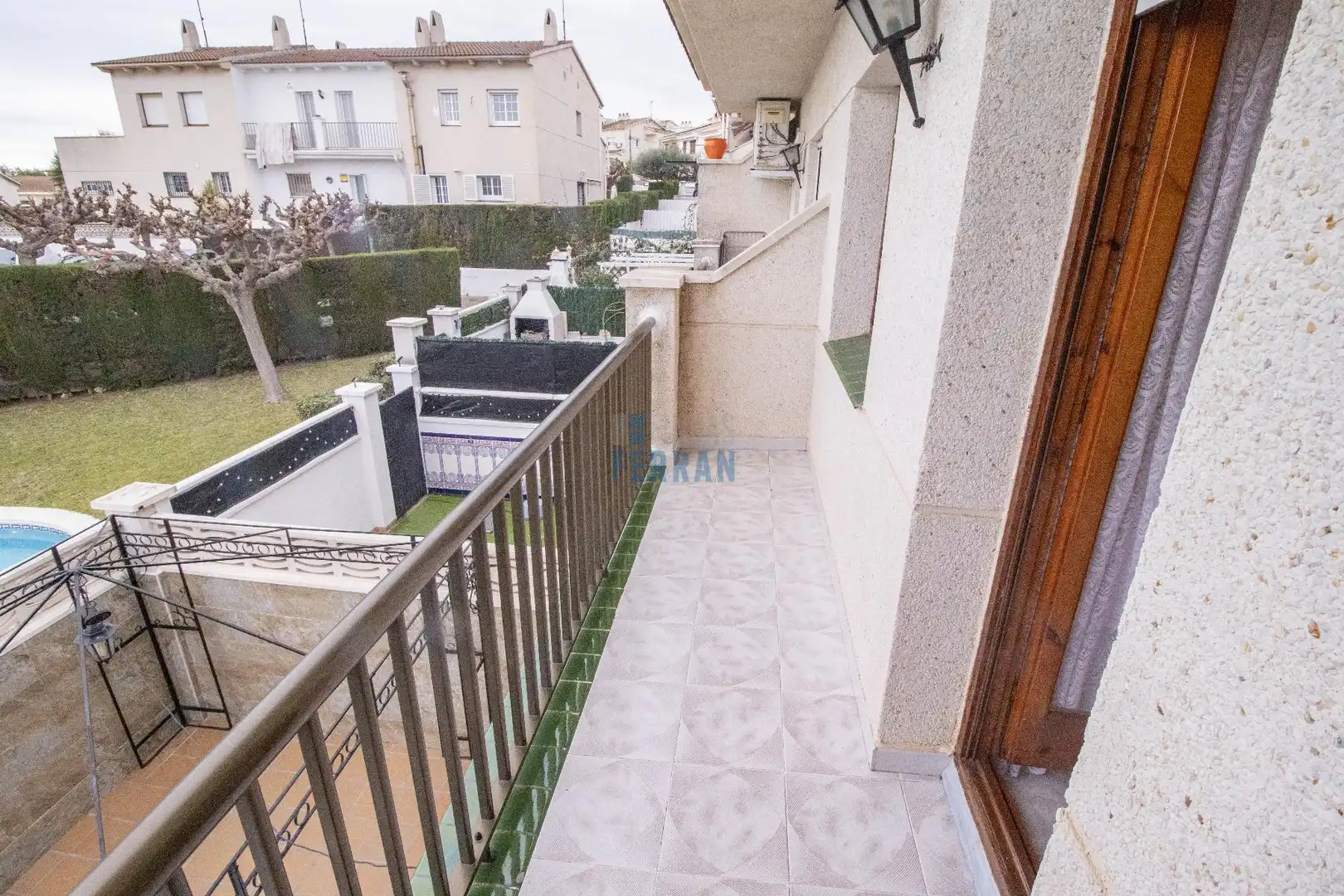 Terrassa de Casa adosada en venda en El Vendrell amb Terrassa, Traster i Piscina comunitària