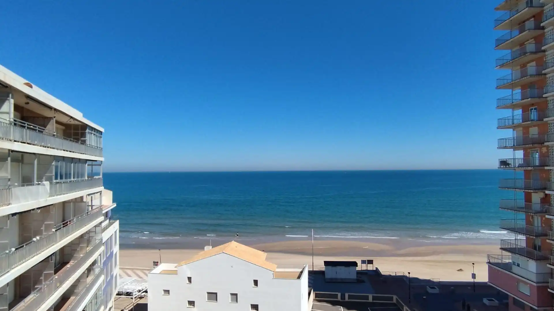 Außenansicht von Wohnungen zum Verkauf in Sueca mit Terrasse