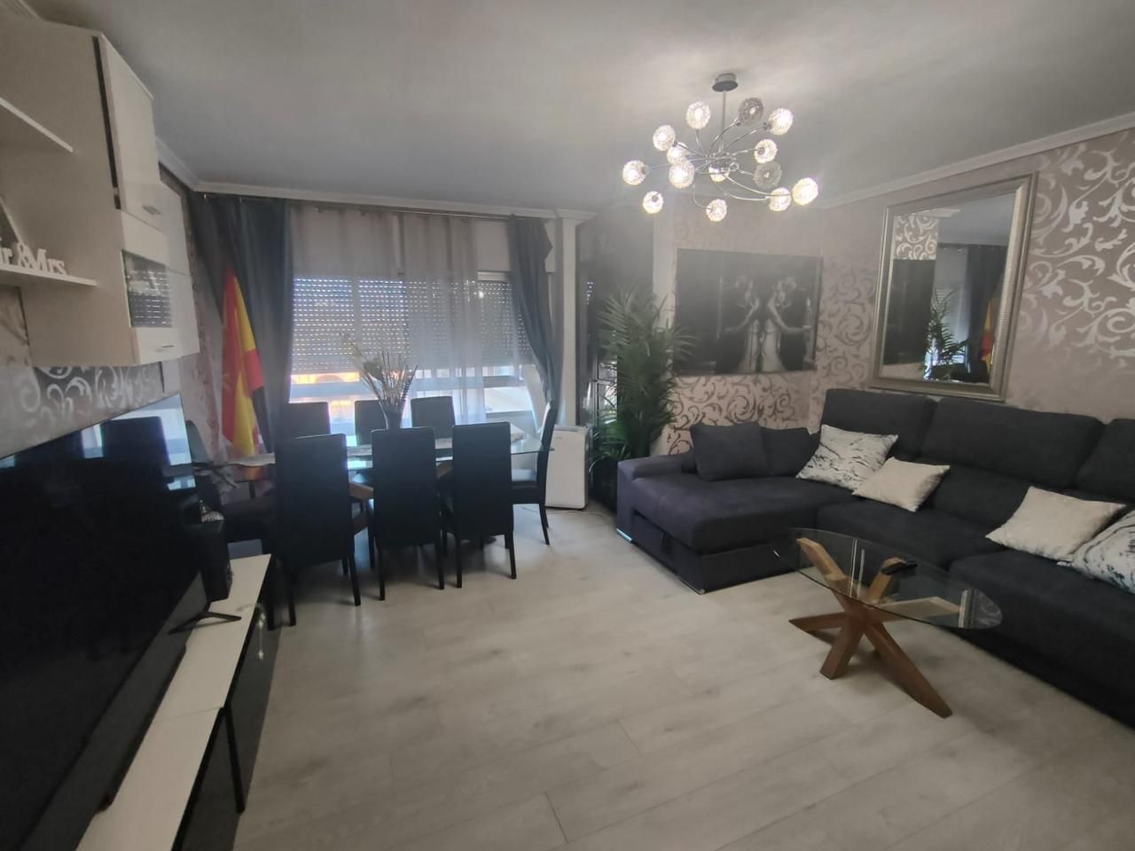 Sala d'estar de Pis en venda en  Zaragoza Capital amb Calefacció, Parquet i Traster