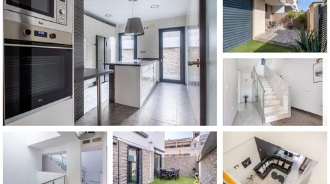 Photo 2 of Detached homes for sale in Calle C Venancio Martinez, Arco Norte - Avda. España, Dos Hermanas