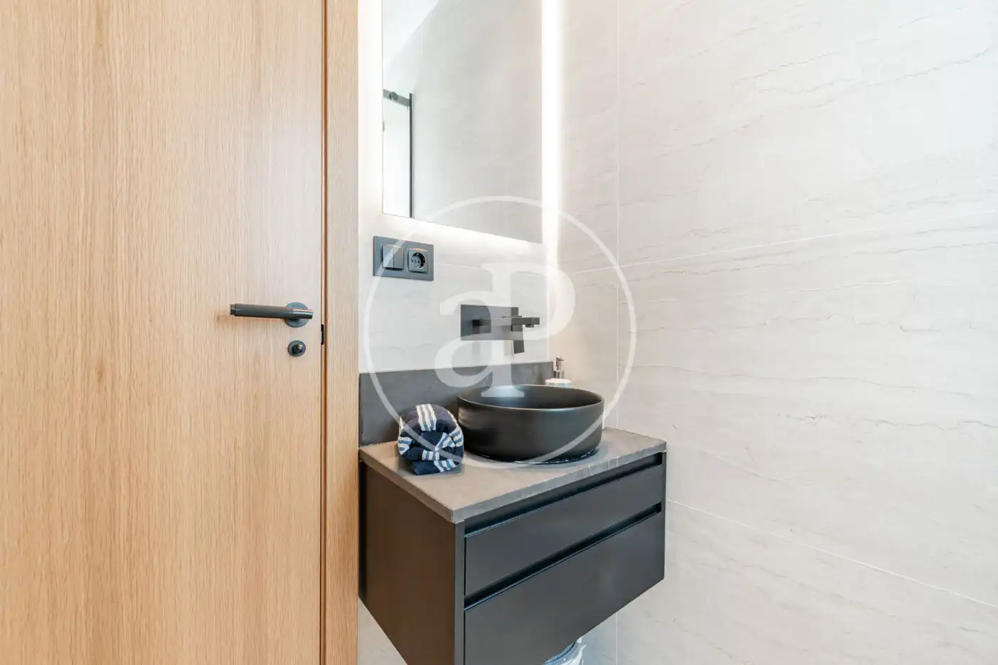 Baño de Ático en venta en Madrid con Aire acondicionado, Calefacción y Terraza