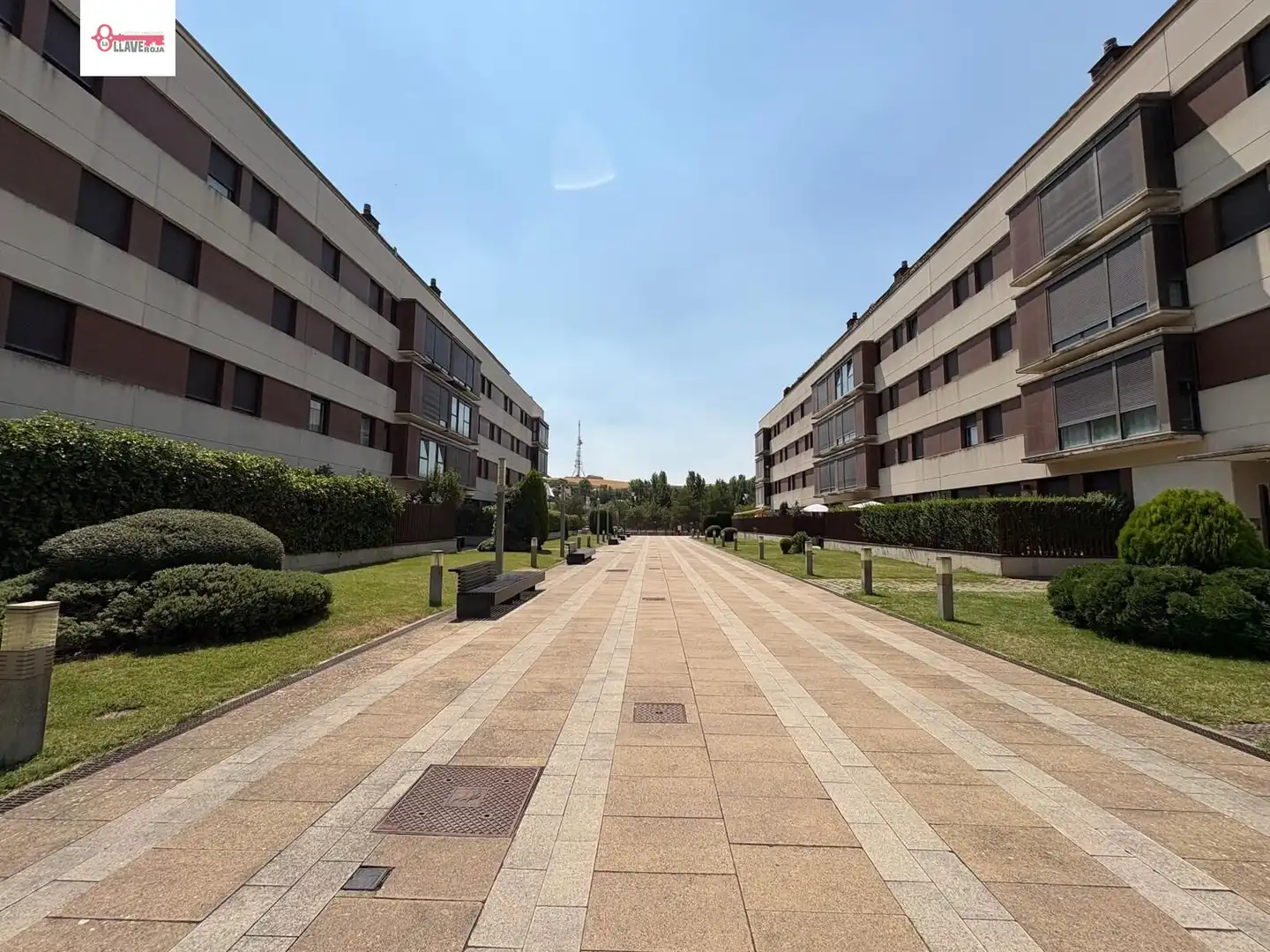 Individual for sale in Calle de Caleruega, imagen 4