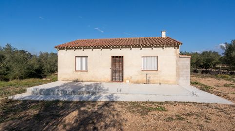 Finca rústica con casa de campo, agua potable, cerca de la población