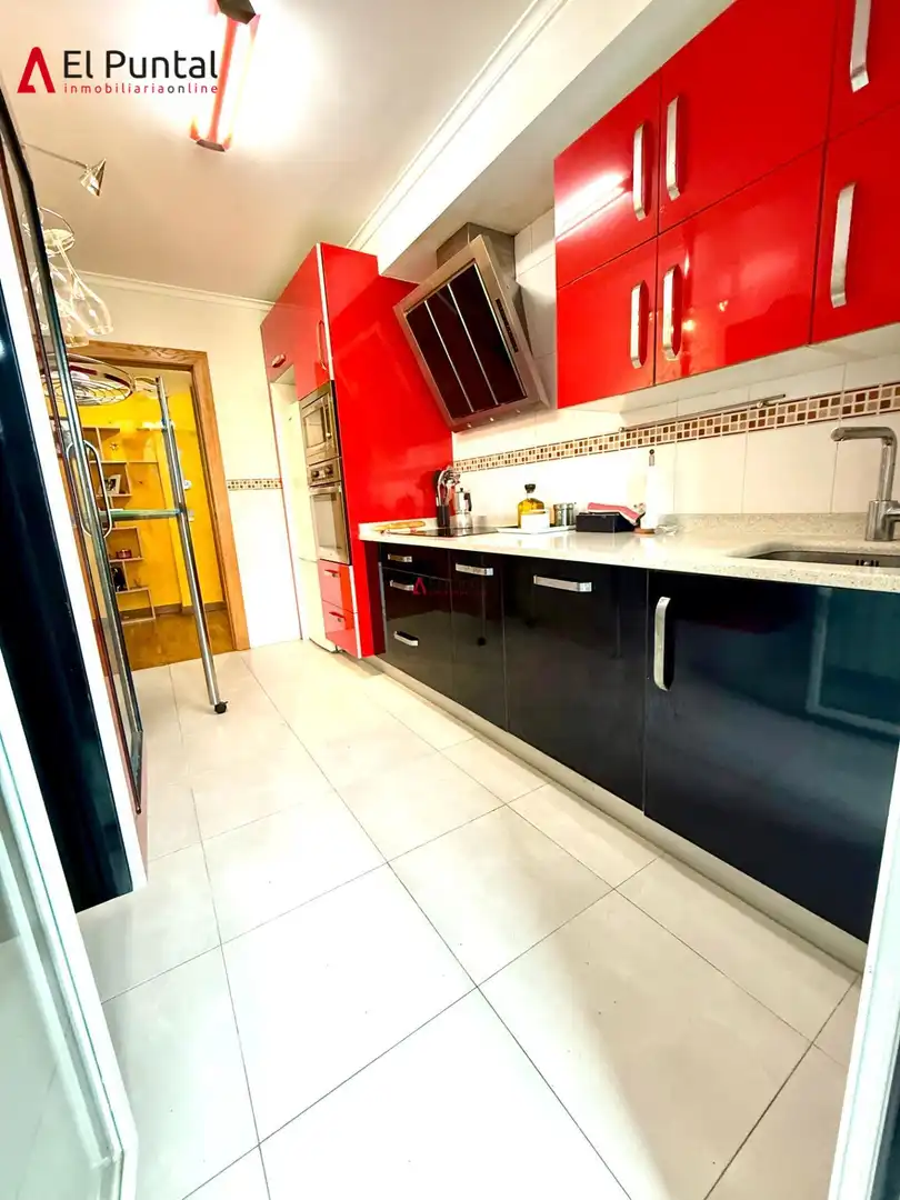 Küche von Maisonette zum Verkauf in Piélagos mit Heizung, Parkett und Abstellraum