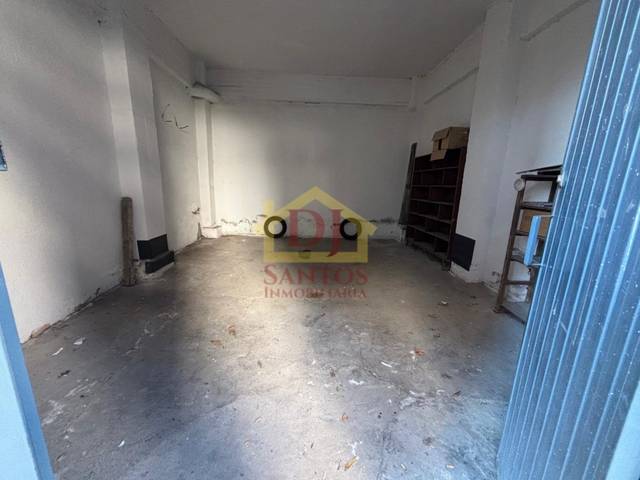 Garaje en Venta en Calle Orquideas, Las en Garrido Norte