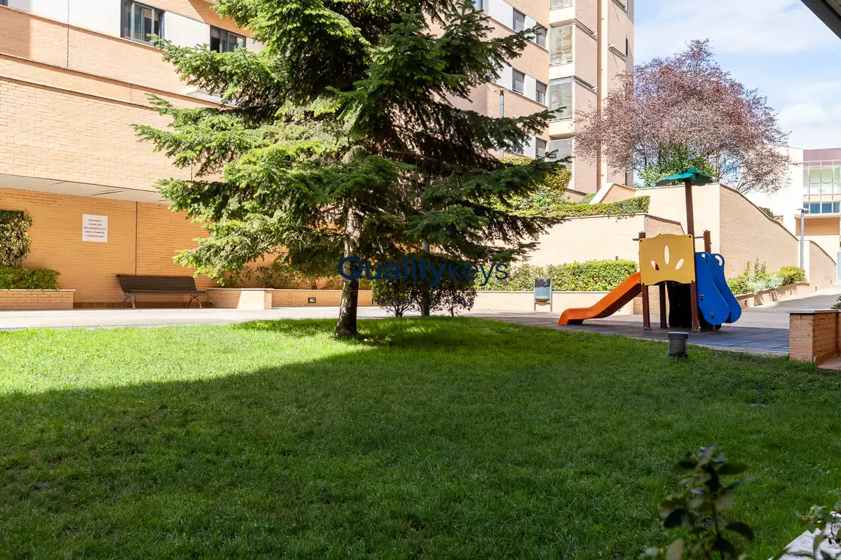 Piso con piscina en venta en Calle de José Donoso, imagen 8
