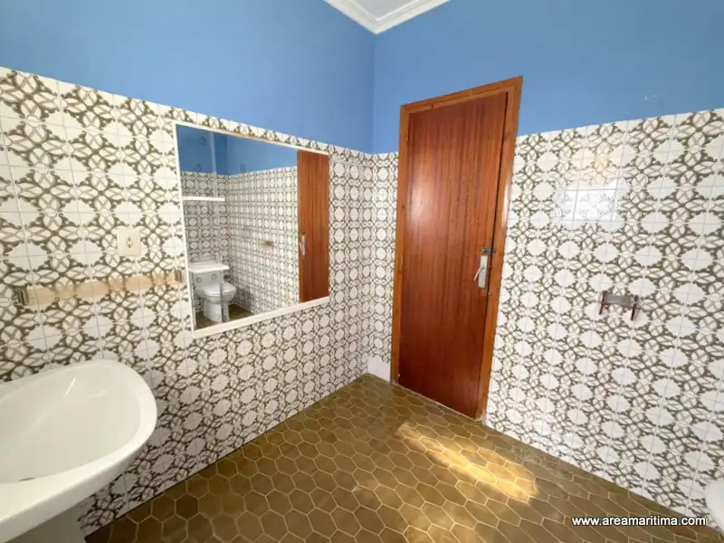 Baño de Casa adosada en venta en Valencia con Trastero y Alarma
