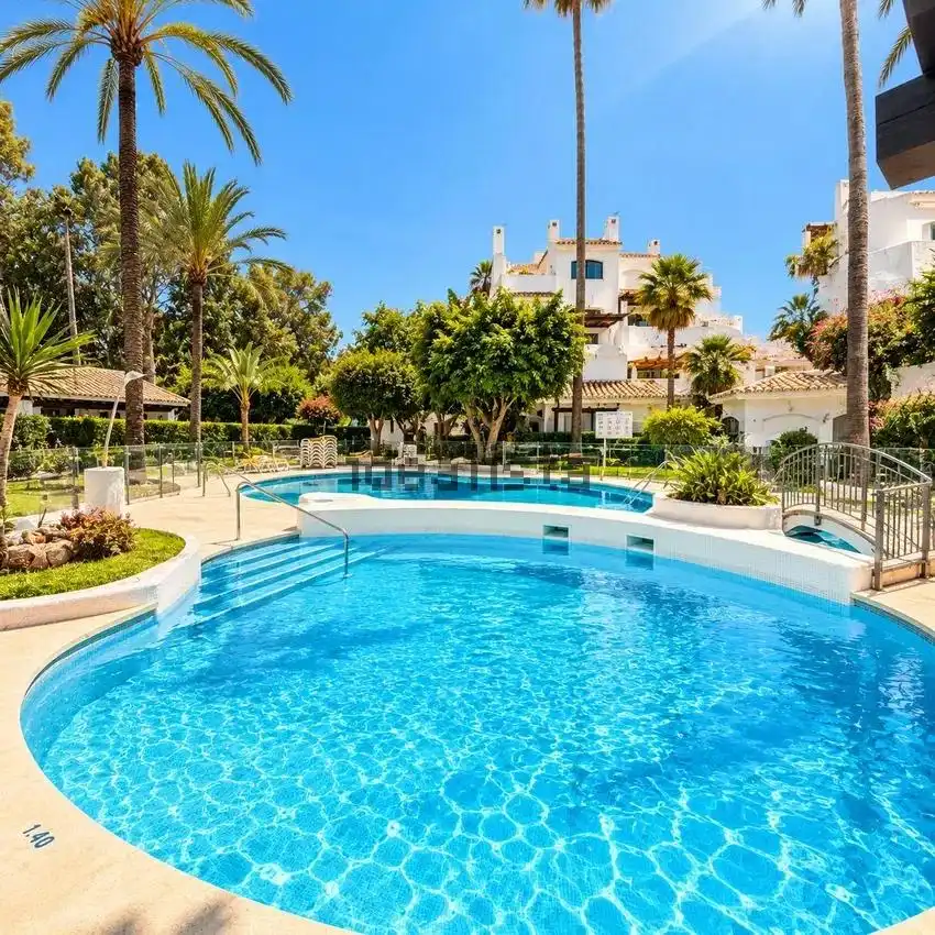 Piso con terraza en venta en Elviria - Cabopino