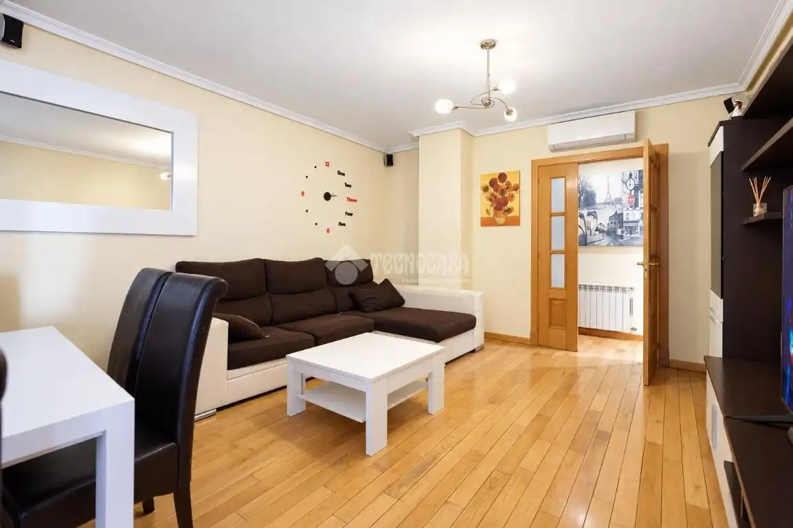 Flat for sale in Los Robles, imagen 3