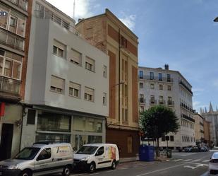 Vista exterior de Edifici en venda en Valladolid Capital