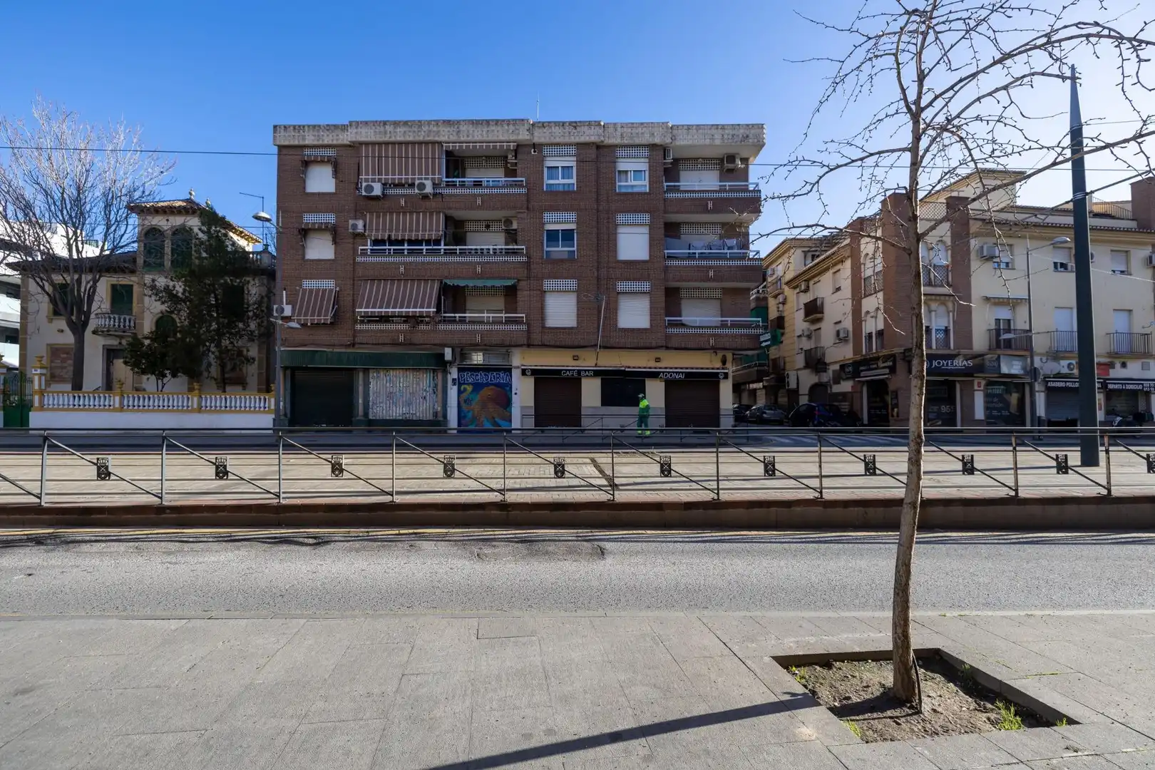 Local comercial en venda a Avenida de Blas de Otero