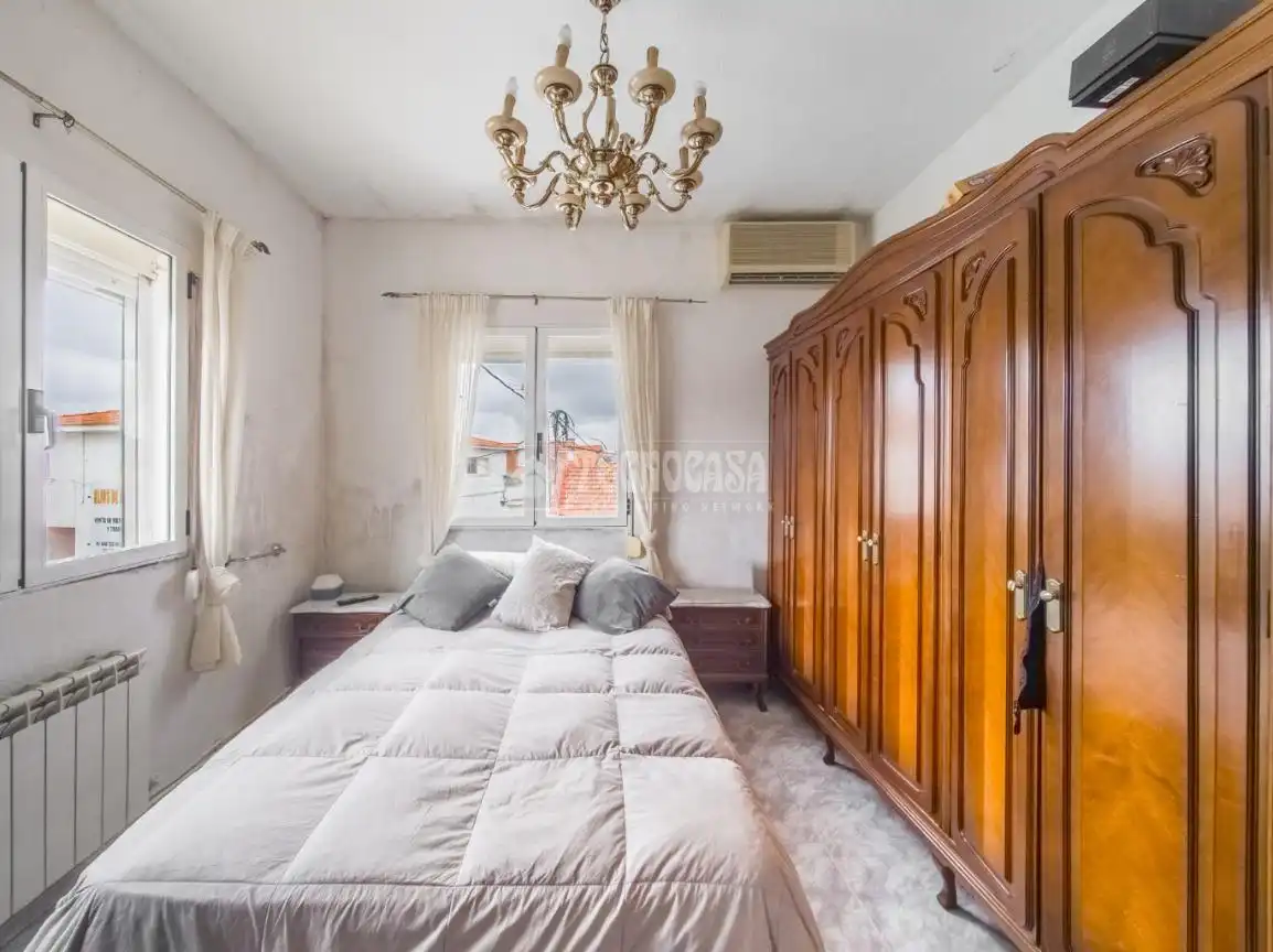 Habitación de Casa adosada en venta en Campo Real con Aire acondicionado