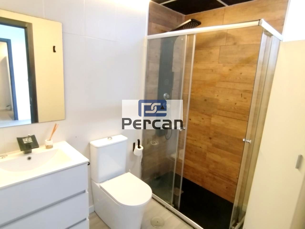 Baño de Piso de alquiler en El Campello con Aire acondicionado