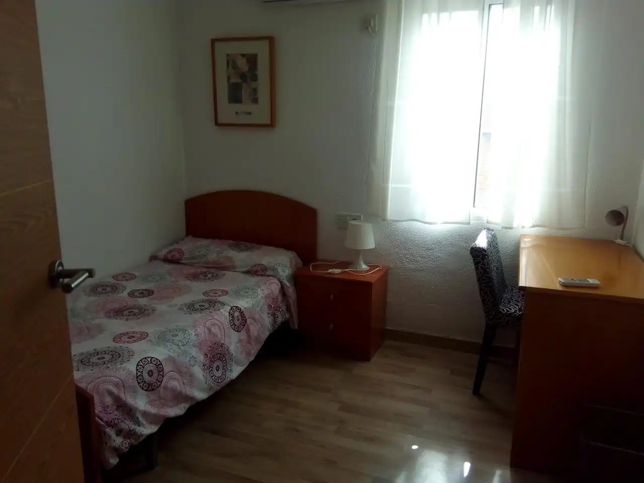 Bedroom of Flat for rent in Sevilla  with Air Conditioner and Furnished