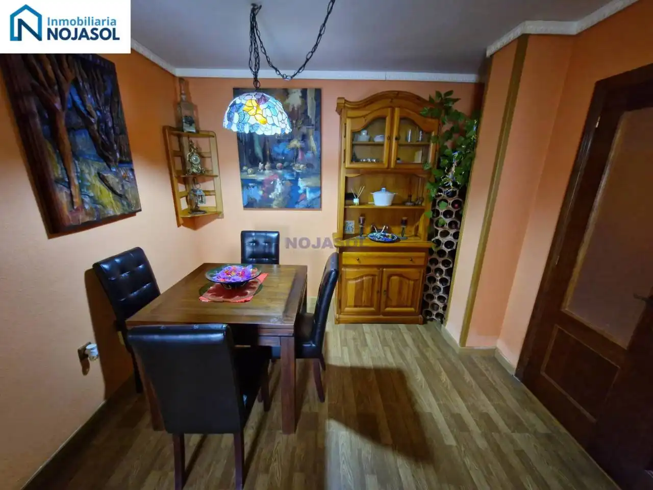 Menjador de Apartament en venda en Noja amb Calefacció, Terrassa i Moblat