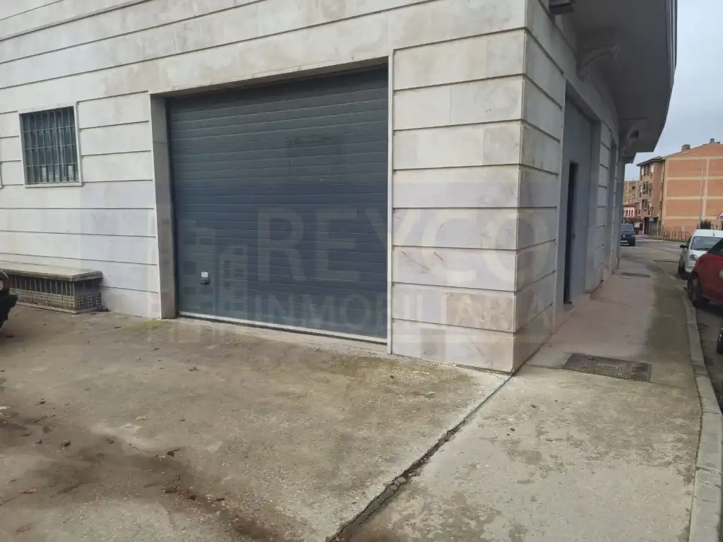 Local comercial en venda a Cenicero