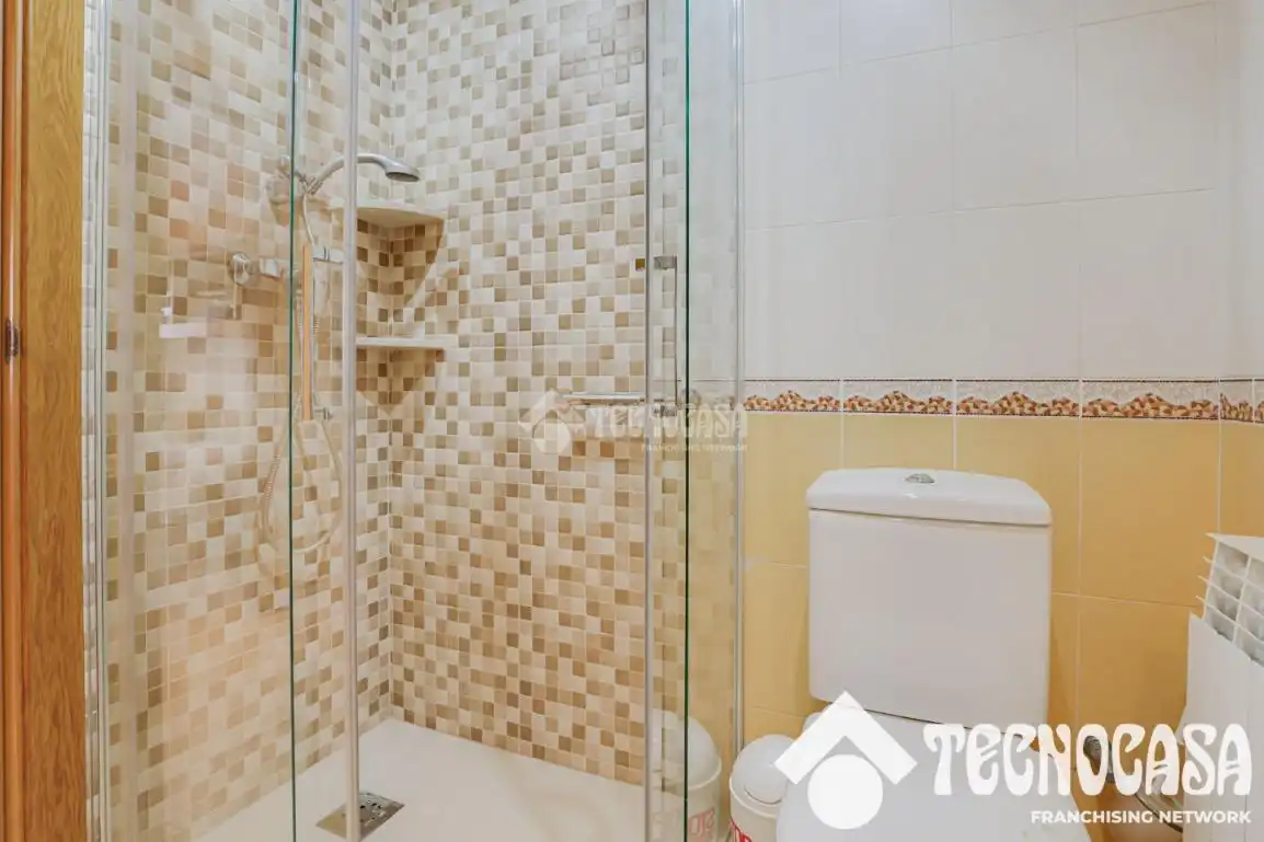 Bany de Pis en venda en Barcelona amb Aire condicionat, Calefacció i Balcó
