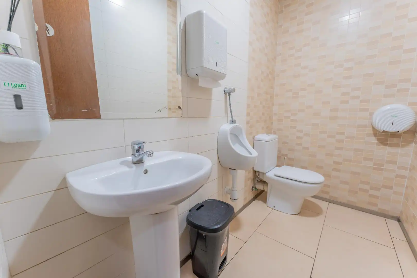 Local comercial en venta en Las Bayas, imagen 27