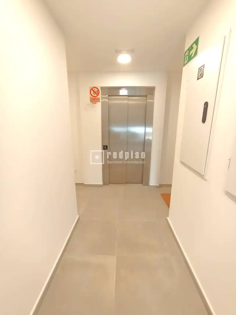 Flat for rent in Madrid  with Heating, Private garden and Terrace