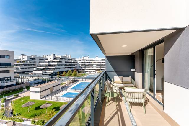 Piso en Alquiler en Calle Islas Caimán, 3 en El Olivar