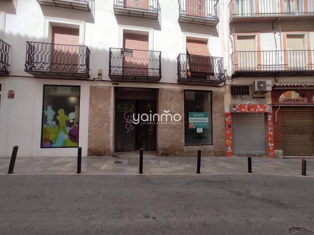 Local comercial en Alquiler en Ctra. Circunvalación - La Magdalena
