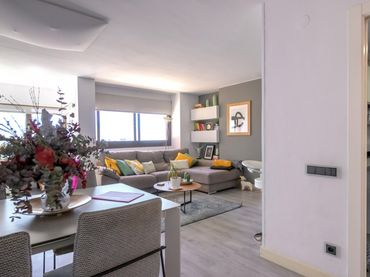 Flat with balcony for sale in Avinguda de Cornellà