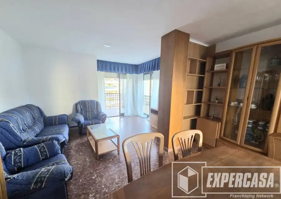 Sala d'estar de Apartament de lloguer en Cullera amb Terrassa, Piscina i Moblat