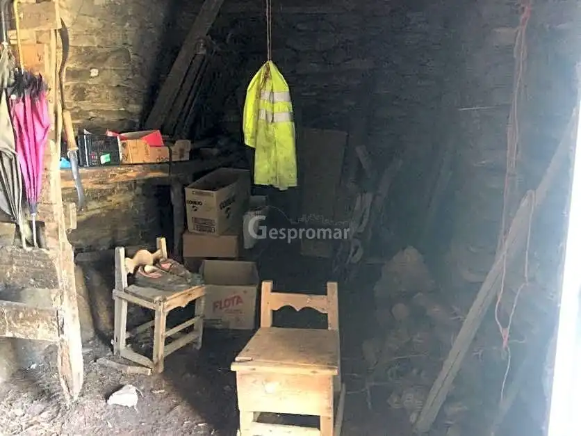 Finca rústica en venta en Ribas de Sil con Jardín privado, Trastero y Amueblado