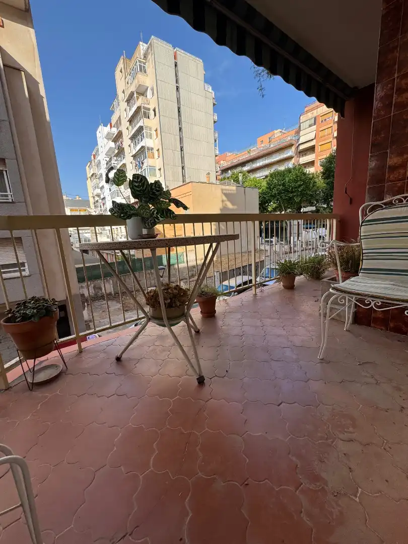 Terraza de Piso en venta en Valls con Amueblado y Balcón