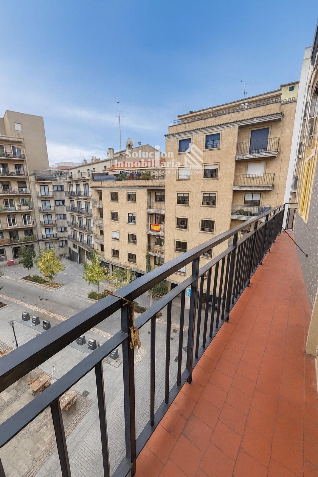 Vista exterior de Piso en venta en Salamanca Capital con Calefacción, Terraza y Amueblado