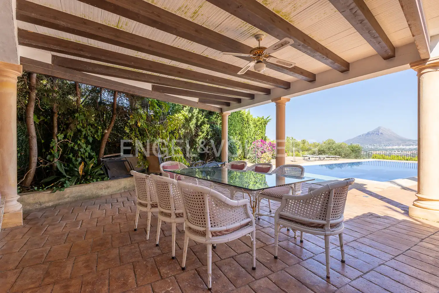 Terrasse von Haus oder Chalet zur Miete in Jávea / Xàbia mit Klimaanlage, Heizung und Privatgarten