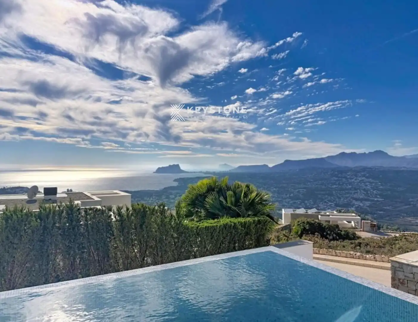 Piscina de Casa o xalet en venda en Alicante / Alacant amb Aire condicionat, Calefacció i Terrassa