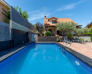Swimming pool of House or chalet for sale in Cervelló  with Air Conditioner and Swimming Pool