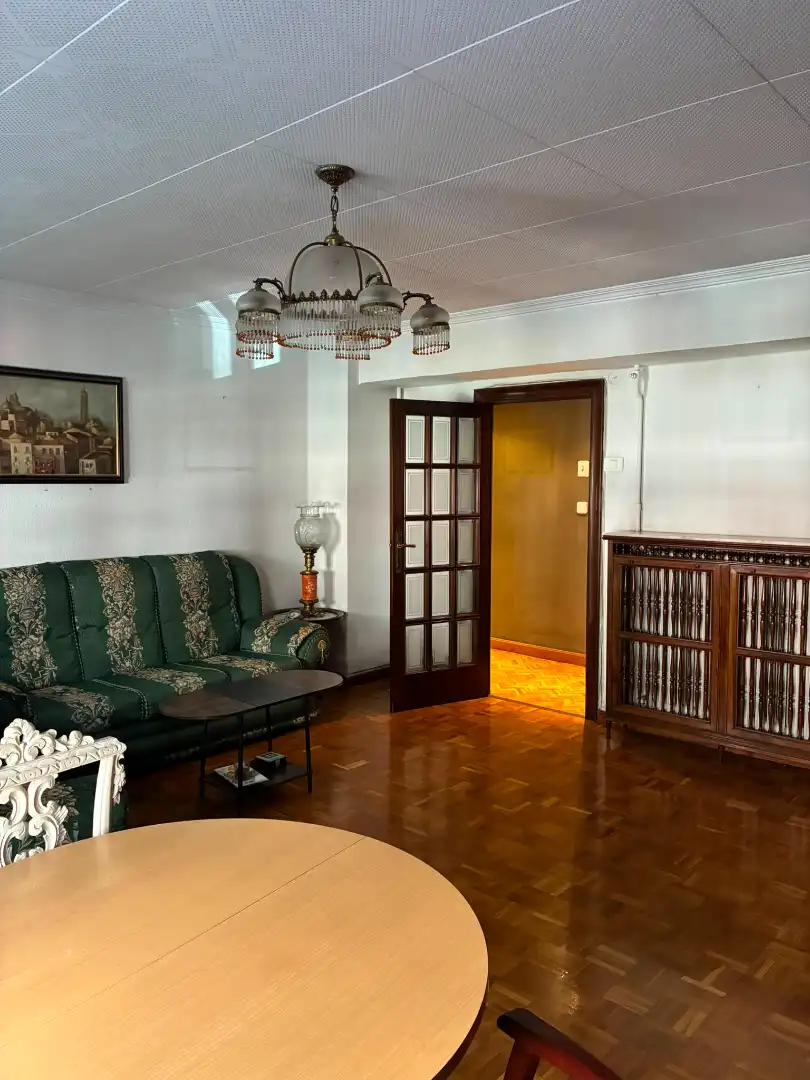 Piso en venta en Zaragoza con Calefacción, Amueblado y Horno